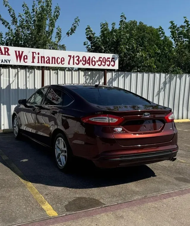 2015 Ford Fusion SE photo