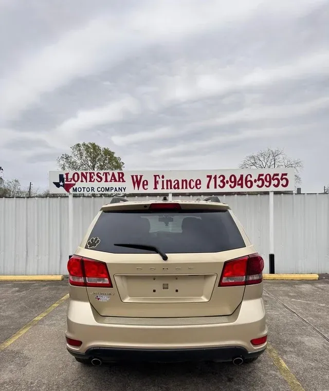 2011 Dodge Journey Mainstreet photo
