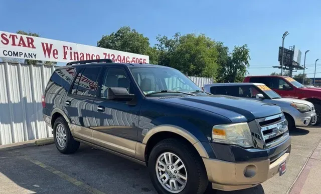 2013 Ford Expedition 2WD 4dr