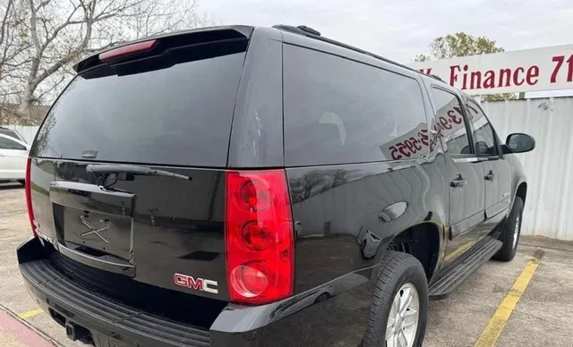 2008 GMC Yukon XL SLT w/4SB photo