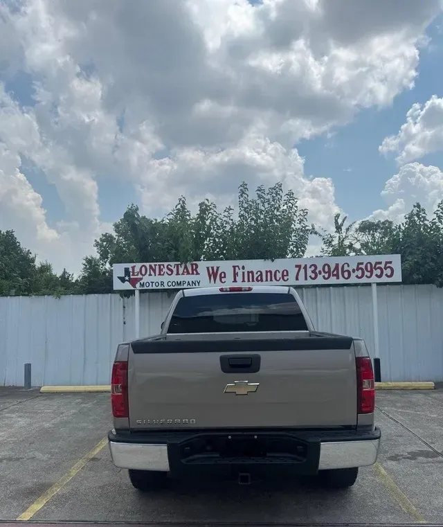 2007 Chevrolet Silverado 1500 2WD LS Crew Cab photo