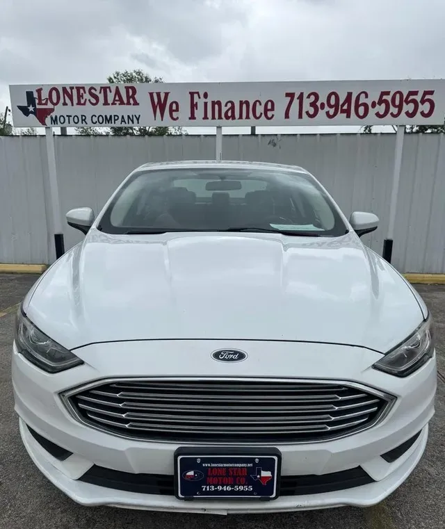 2017 Ford Fusion S photo