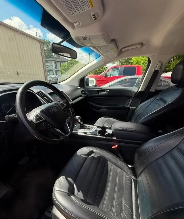 2016 Ford Edge SEL photo
