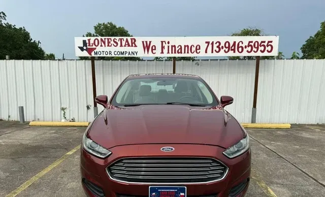 2014 Ford Fusion SE photo