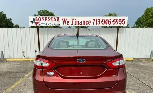 2014 Ford Fusion SE photo