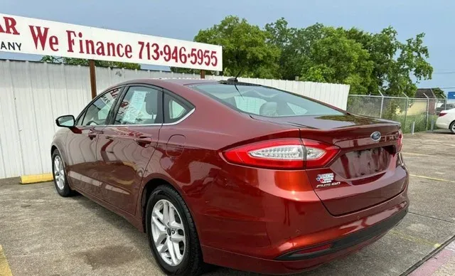 2014 Ford Fusion SE photo