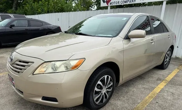 2009 Toyota Camry 4dr Sdn I4 (Natl) photo