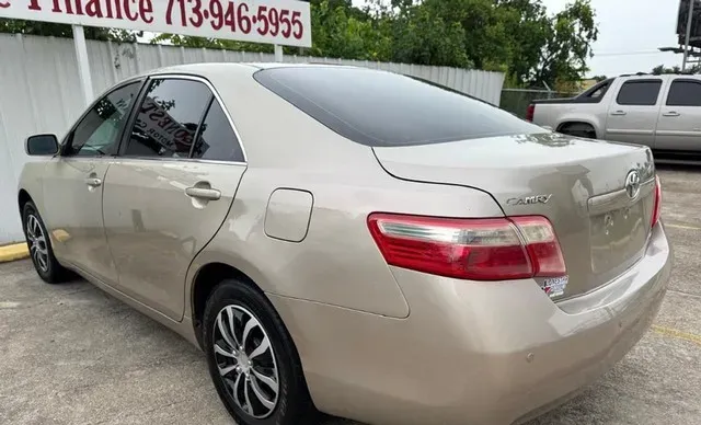 2009 Toyota Camry 4dr Sdn I4 (Natl) photo