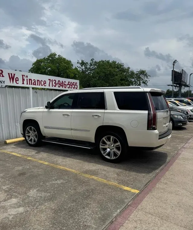 2015 Cadillac Escalade Premium photo