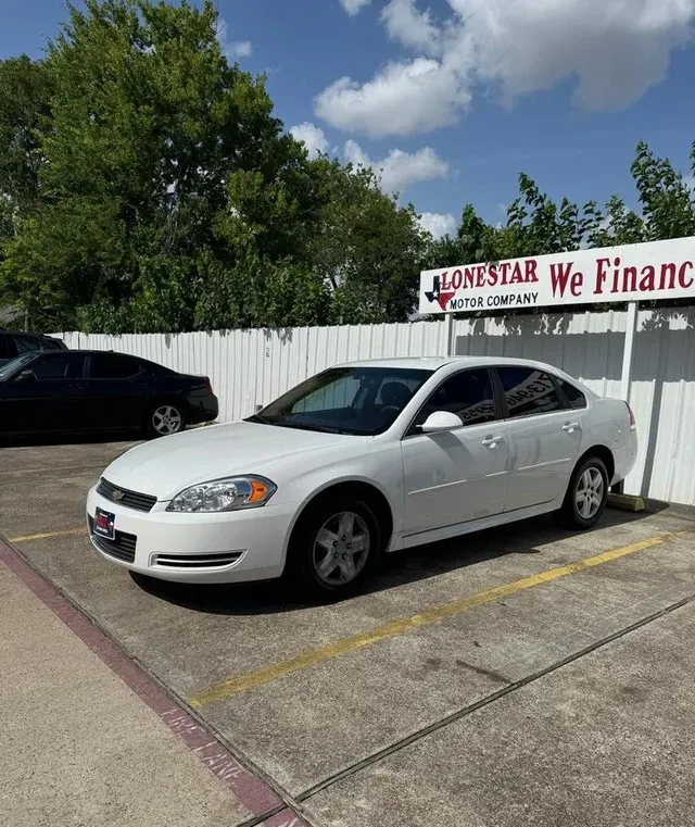 2010 Chevrolet Impala LT photo