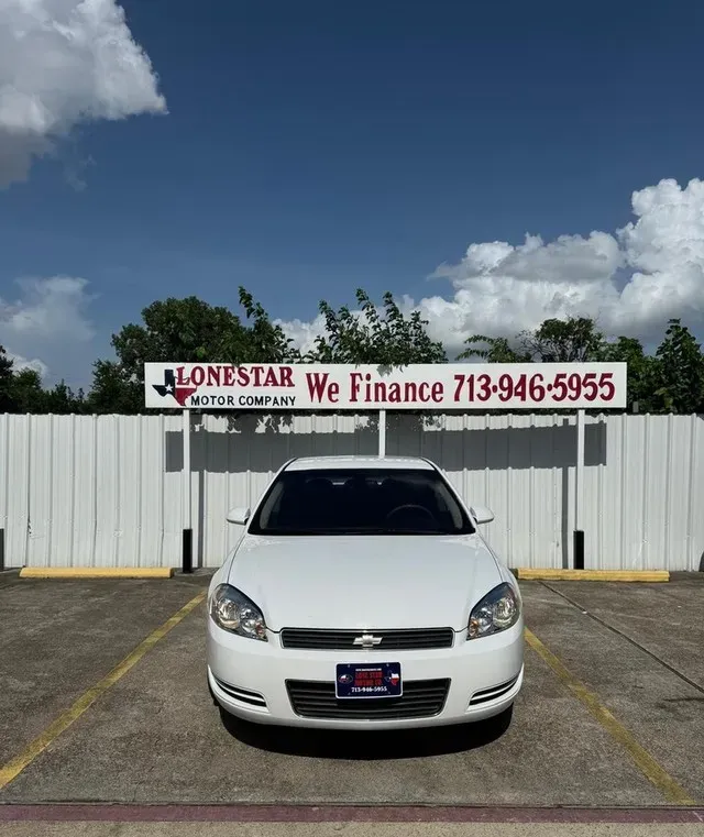 2010 Chevrolet Impala LT photo