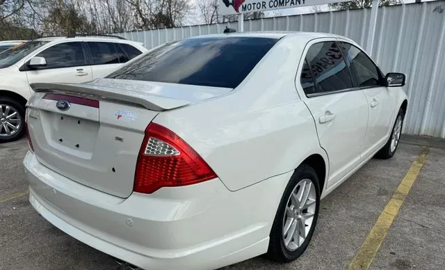 2011 Ford Fusion SE photo