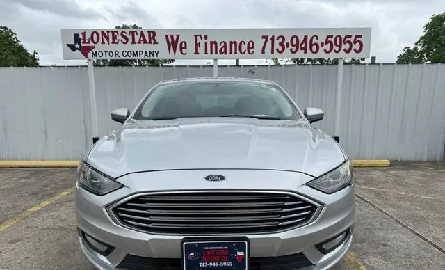2017 Ford Fusion SE photo