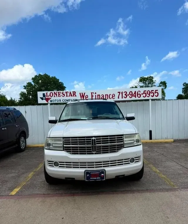 2013 Lincoln Navigator L 2WD 4dr photo