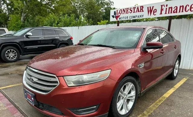 2014 Ford Taurus SEL photo