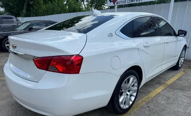 2017 Chevrolet Impala LS photo